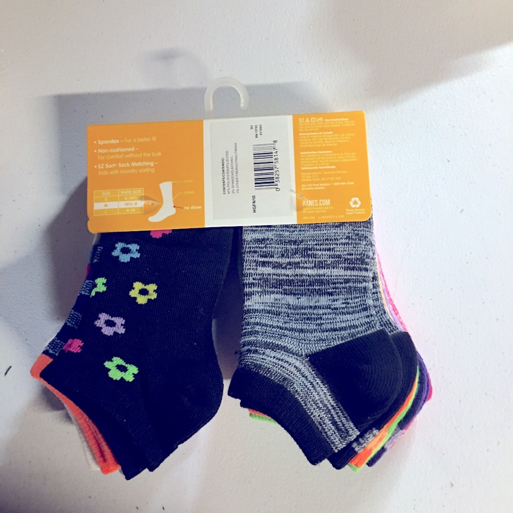 Hanes socks